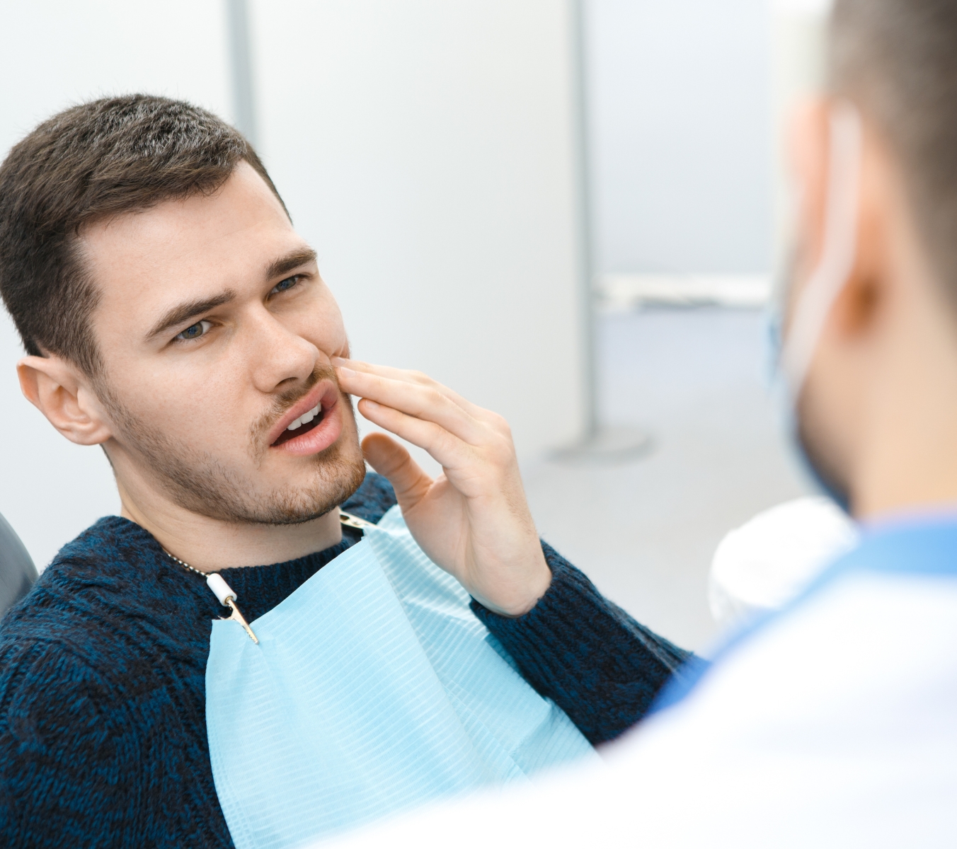 Conditions treated by a specialist periodontist